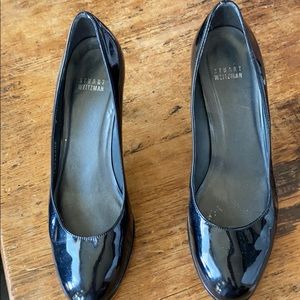Stuart Weitzmn black patent heel 8M